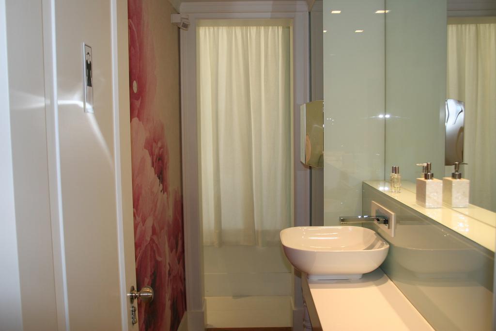 Chiado 16 Appartement Lissabon Buitenkant foto